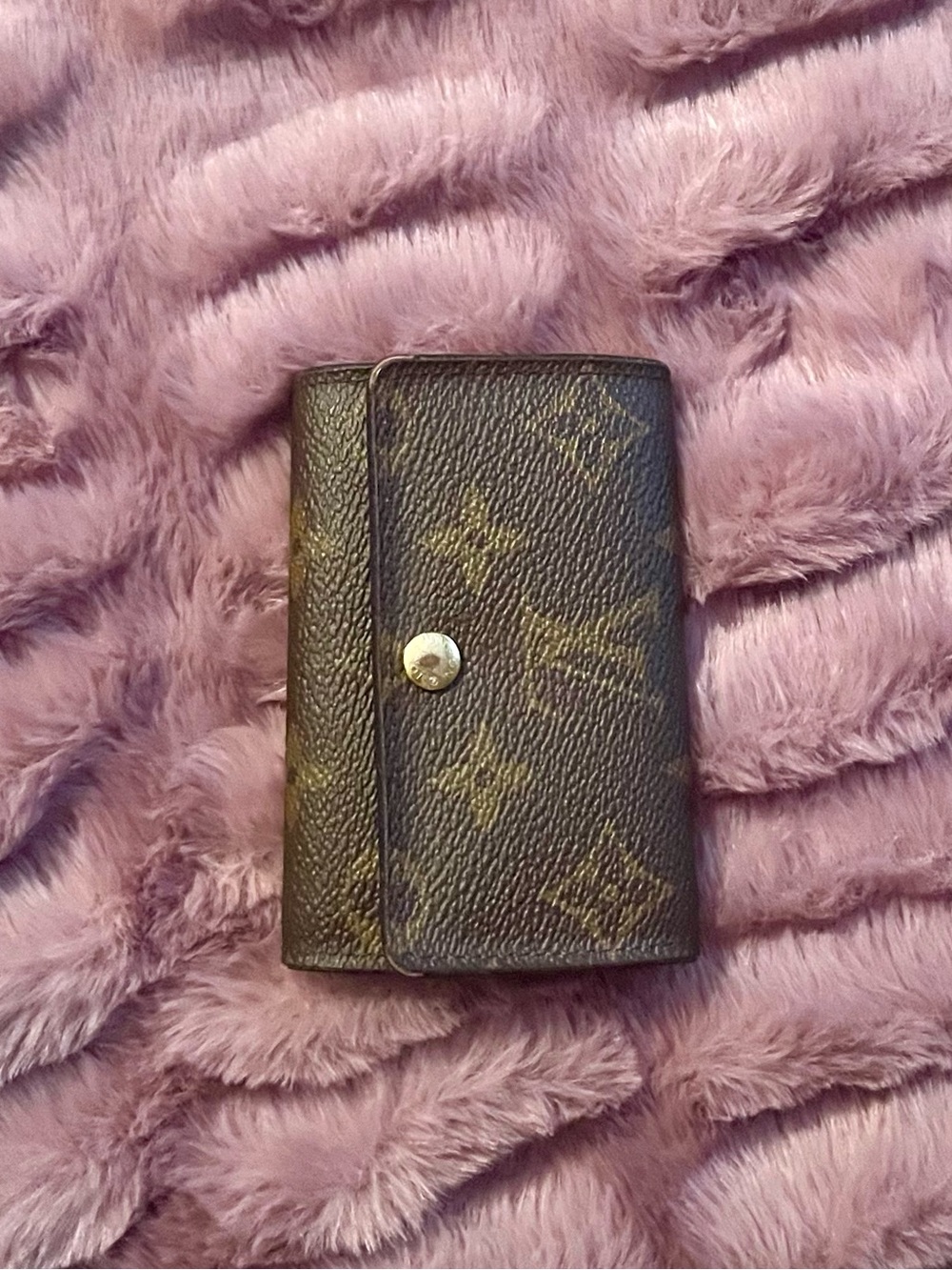 Louis Vuitton Monogram 6 Key Holder in Brown Canvas with Gold Hardware
